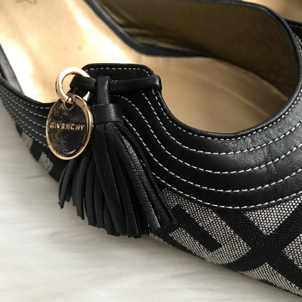 Givenchy Black Logo Signature Slides Kitten Heels - Picture 3 of 8